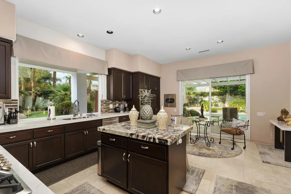 3 Adria Circle, Palm Desert, California 92211 home-pic-10